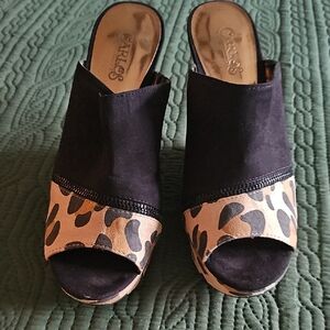 CARLOS BY CARLOS Santana Prento PU Upper Animal Print Wedge Shoes. Sz 7.5
